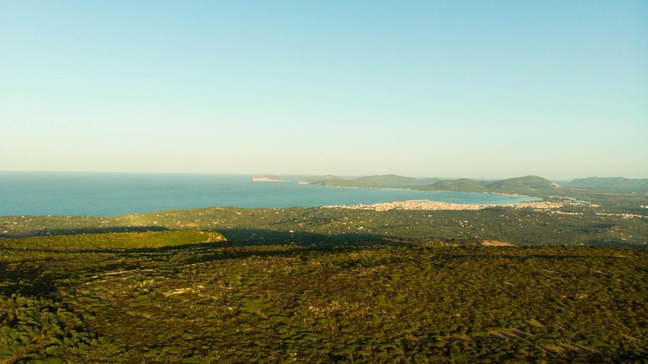 Hotel The Straw House Alghero Esterno foto