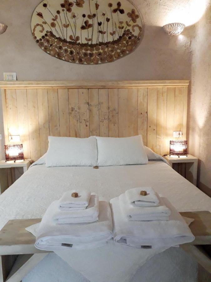 Hotel The Straw House Alghero Esterno foto